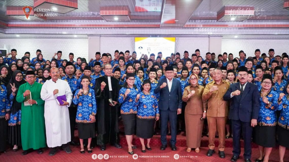 Wali Kota Ambon Lantik 170 PPPK Paruh Waktu
