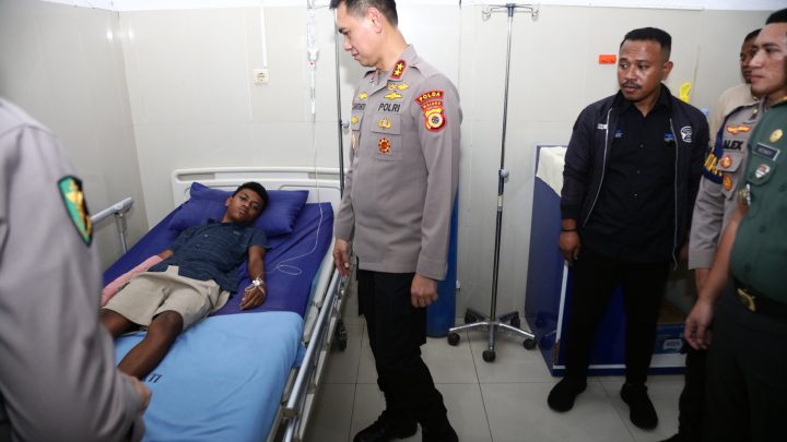 Kapolda Maluku Jenguk Korban Insiden Tual, Minta Maaf ke Keluarga 