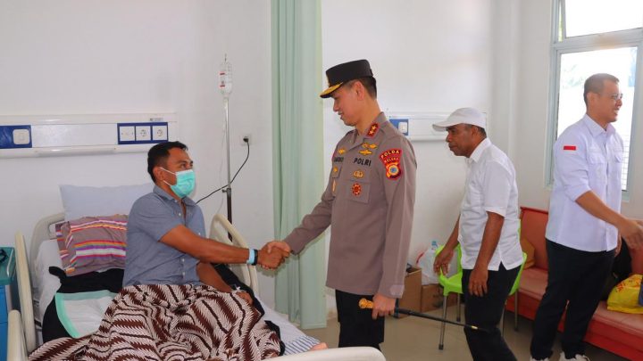 Kapolda Maluku Jenguk Kapolres Tual