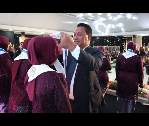 Pengambilan Sumpah 71 Dokter Baru FK Unpatti Angkatan ke-37 Dihadiri Wagub Maluku 