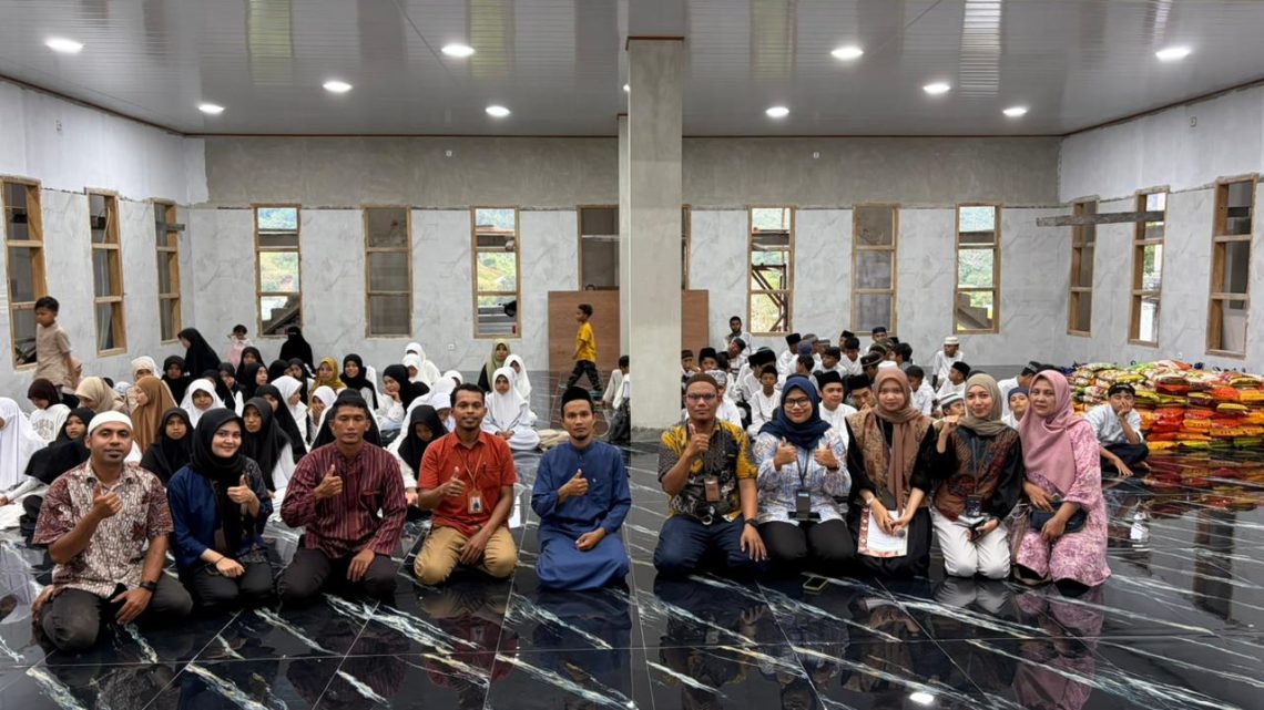 Dalam Hangatnya Ramadan, PNM Ambon Berbagi Kebahagiaan dengan 140 Anak Yatim dan Dhuafa
