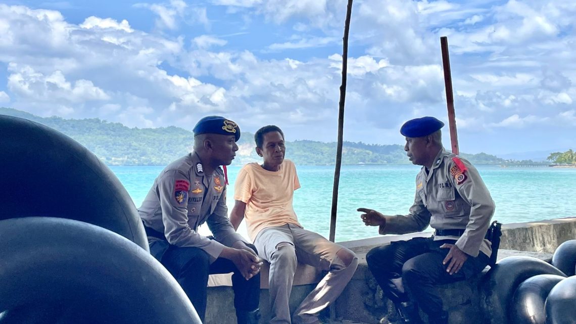Jamin Keselamatan Pengunjung, Polairud Polda Maluku Patroli Objek Wisata Pantai