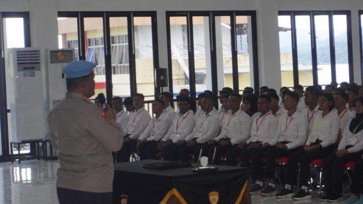 Kabid Propam Polda Maluku Sosialisasikan QR Code Pengaduan Online