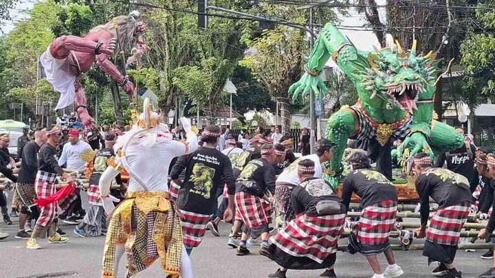 Karnaval Ogoh-Ogoh Perkuat Moderasi dan Toleransi Beragama di Ambon 
