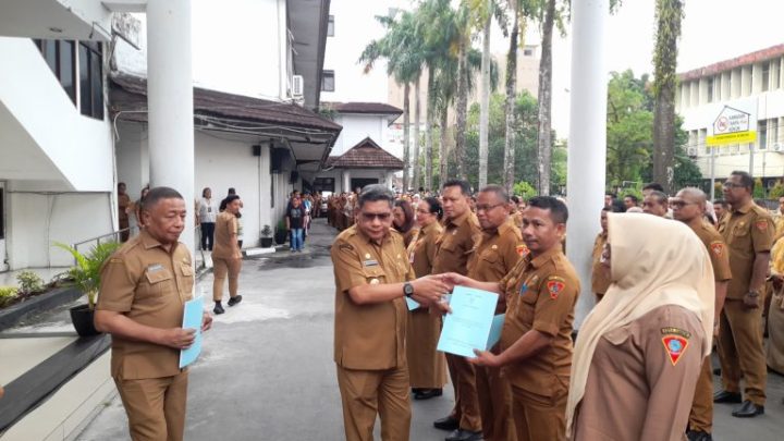Walikota Tekankan Jajaran Pemkot Ambon Siapkan SPJ Jelang Pemeriksaan Fisik BPK