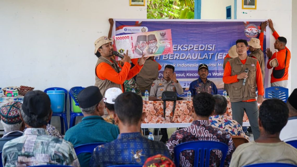 Erawan Prasetya Sosialisasi Rupiah Berdaulat Bagi Masyarakat di Kesui- Watubela