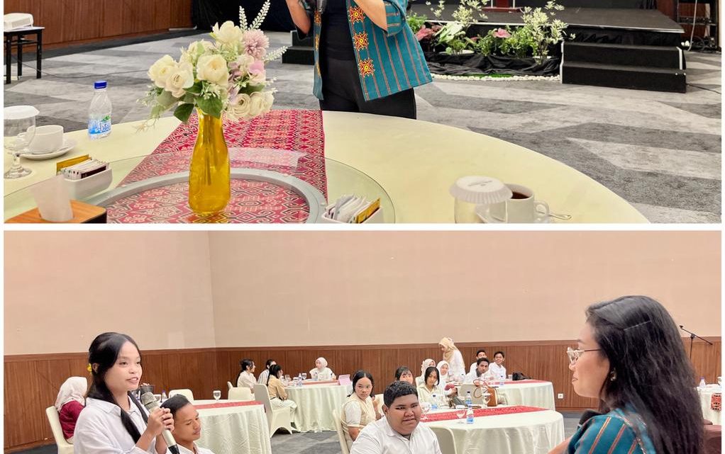 Pattiasina Latih Public Speaking Forum Anak Maluku Manise