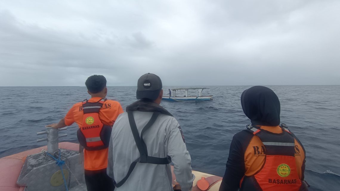 Dua Nelayan Asal Kota Tual  Berhasil Dievakuasi Tim SAR Gabungan