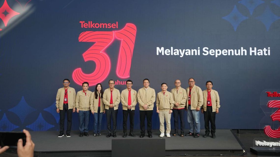 Di Moment Spesial HUT ke-31, Telkomsel Tegaskan Makna “Melayani Sepenuh Hati”
