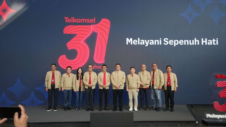 Di Moment Spesial HUT ke-31, Telkomsel Tegaskan Makna “Melayani Sepenuh Hati”