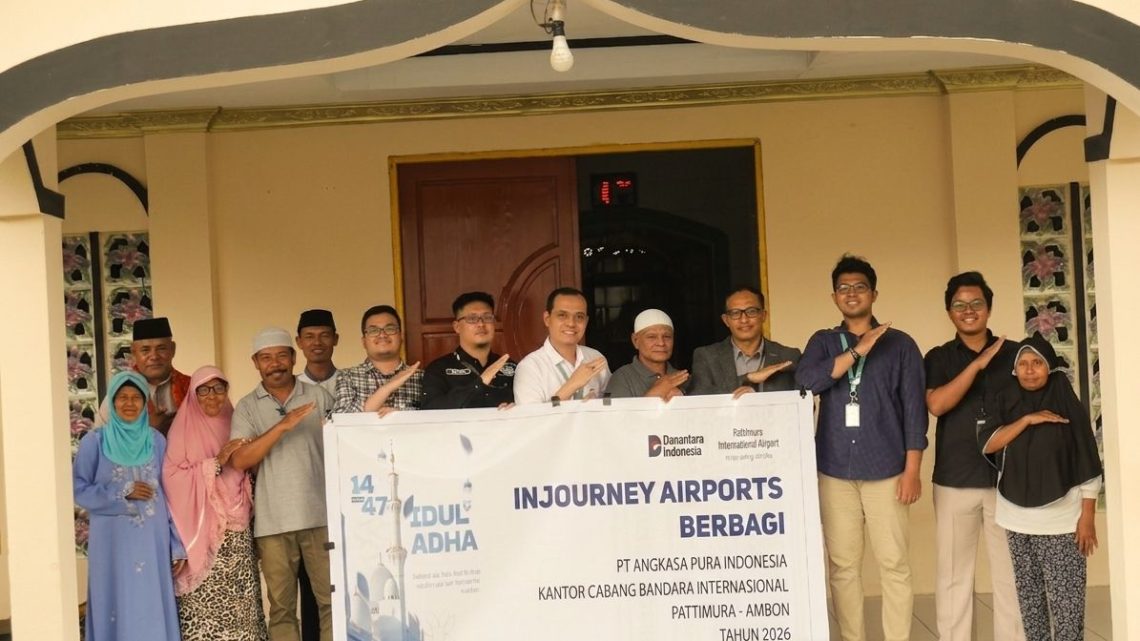 Bandara Pattimura Ambon Salurkan Bantuan Keagamaan Untuk Warga Dusun Air Manis Negeri Laha