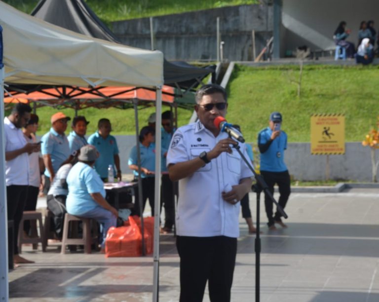 Walikota Ambon Buka Lomba Renang Tingkat SD/SMP se-Kota Ambon