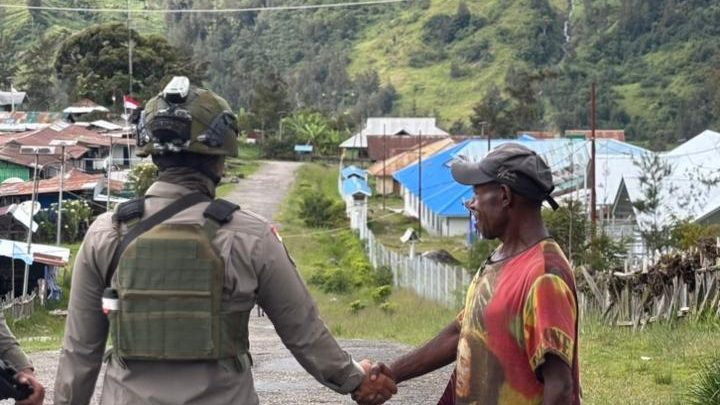 Patroli Dialogis Ops Damai Cartenz 2026 Perkuat Stabilitas Keamanan di Distrik Sinak