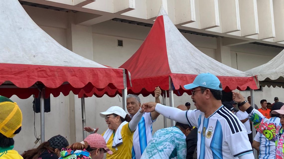 Gubernur Maluku Senam Sehat Bersama dan Sapa Warga di Pasar Mardika