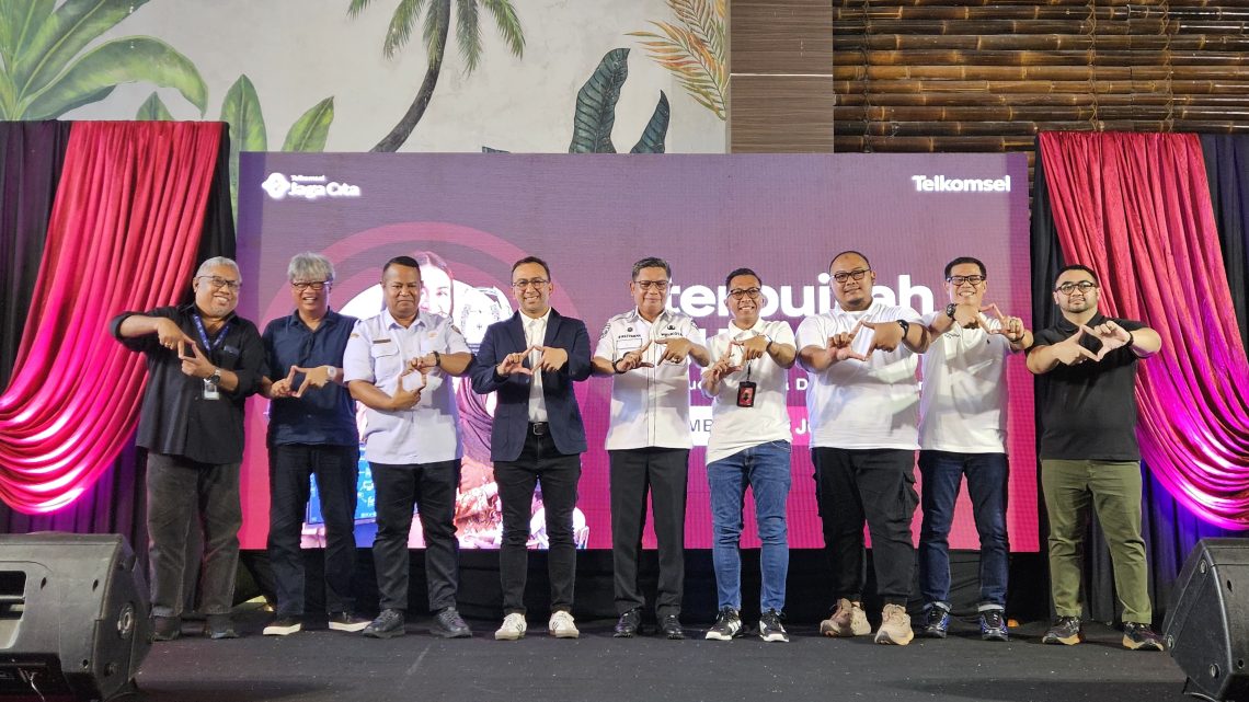 Program Terpujilah Guru, Telkomsel Hadir Tingkatkan Kompetensi Pendidik di Ambon