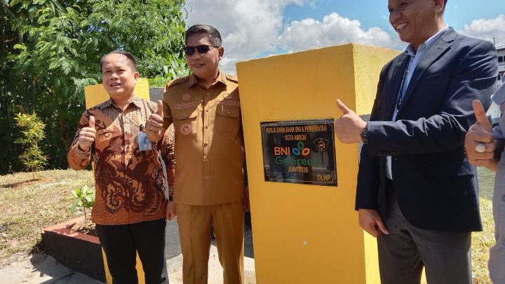 Walikota Resmikan TPS, Bantuan BNI di Galala
