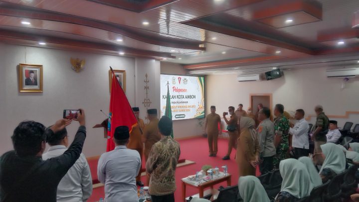 Wali Kota Ambon Lepas Kafilah MTQ XXXI Provinsi Maluku 2026