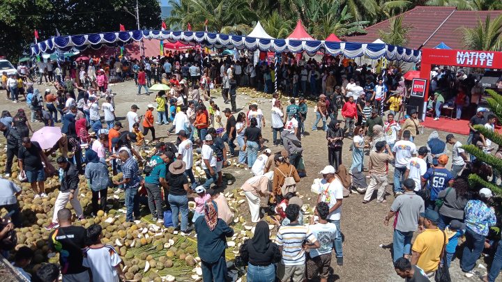 Festival Durian Hutumuri Diserbu Ribuan Pengunjung, Dorong Durian Lokal Jadi Ikon Wisata