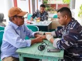  BI Maluku dan Kodaeral IX Layani Kesehatan serta Edukasi Rupiah di Pulau Banda 