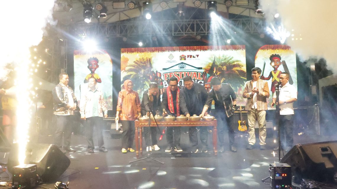 Wagub Maluku Buka Festival Benteng Nieuw Victoria 2026