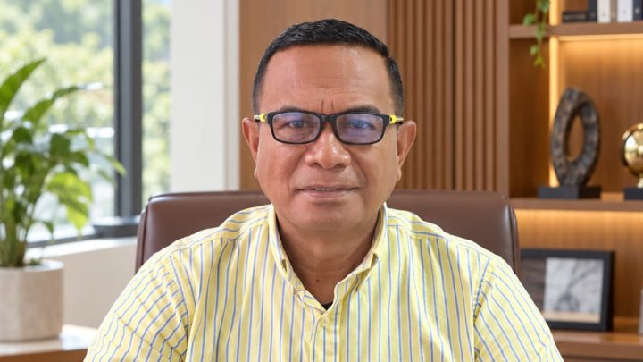 Anggota DPRD, Anos Yeremias Imbau Warga Waspada Kabut Asap, Minta Siapkan Masker Secara Mandiri